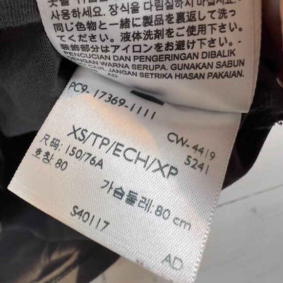 Levis Top SZ XS Black The Perfect Tee Bleached Logo Cactus Flower Short Sleeve - Picture 12 of 14